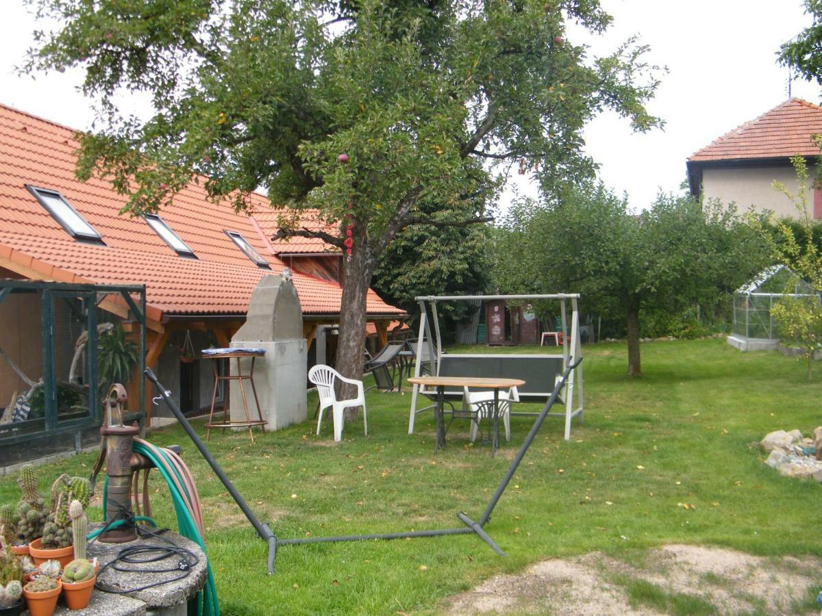 U Slunce Apartment Ostredek Exterior photo